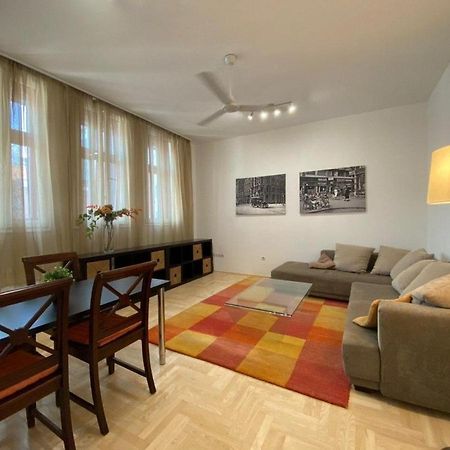 Downtown Gozsdu Vibe Apartments Budapest Exteriör bild